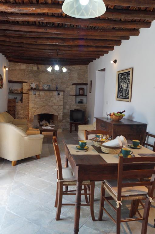 Makrinari Tis Pano Geitonias Villa Salamiou Buitenkant foto